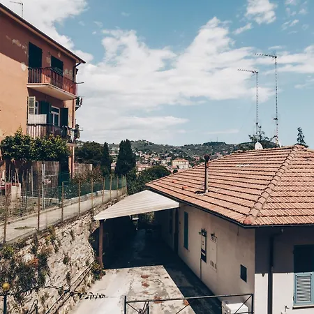 273 - Casa Ivanoe, 500metri Dal Mare E Le Spiagge Di Daire Imperia