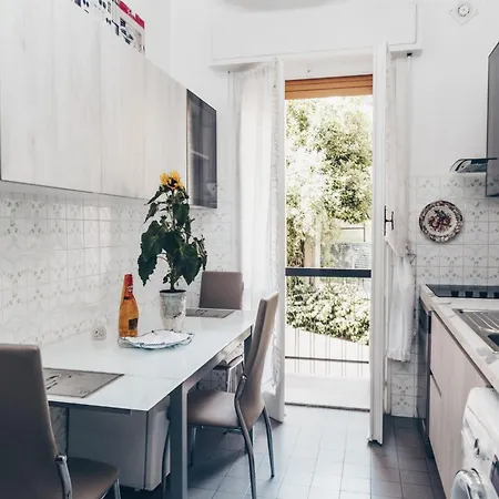 273 - Casa Ivanoe, 500metri Dal Mare E Le Spiagge Di * Imperia